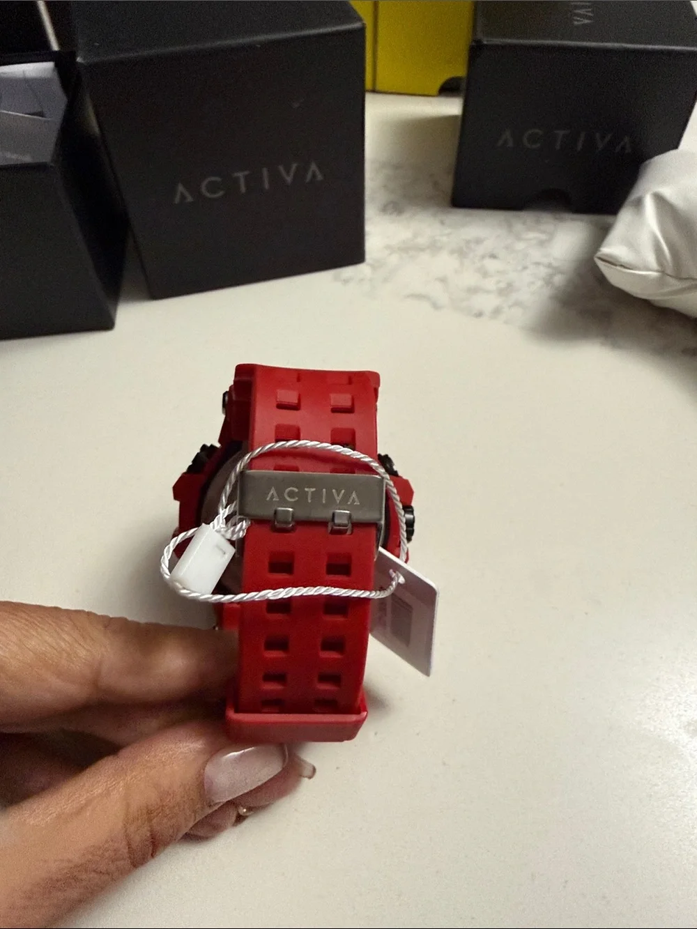Activa bold digital